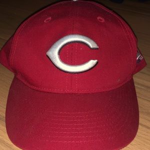 cincinnati reds hat!